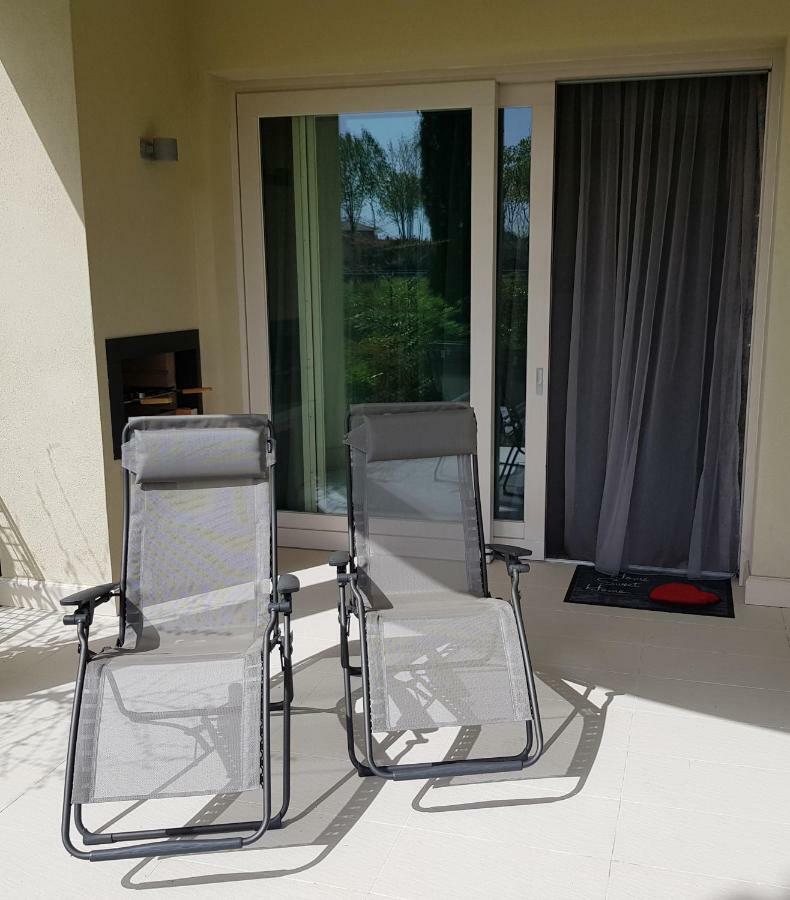 Luxury Apartments Beauty Gardens Sirmione Exterior photo
